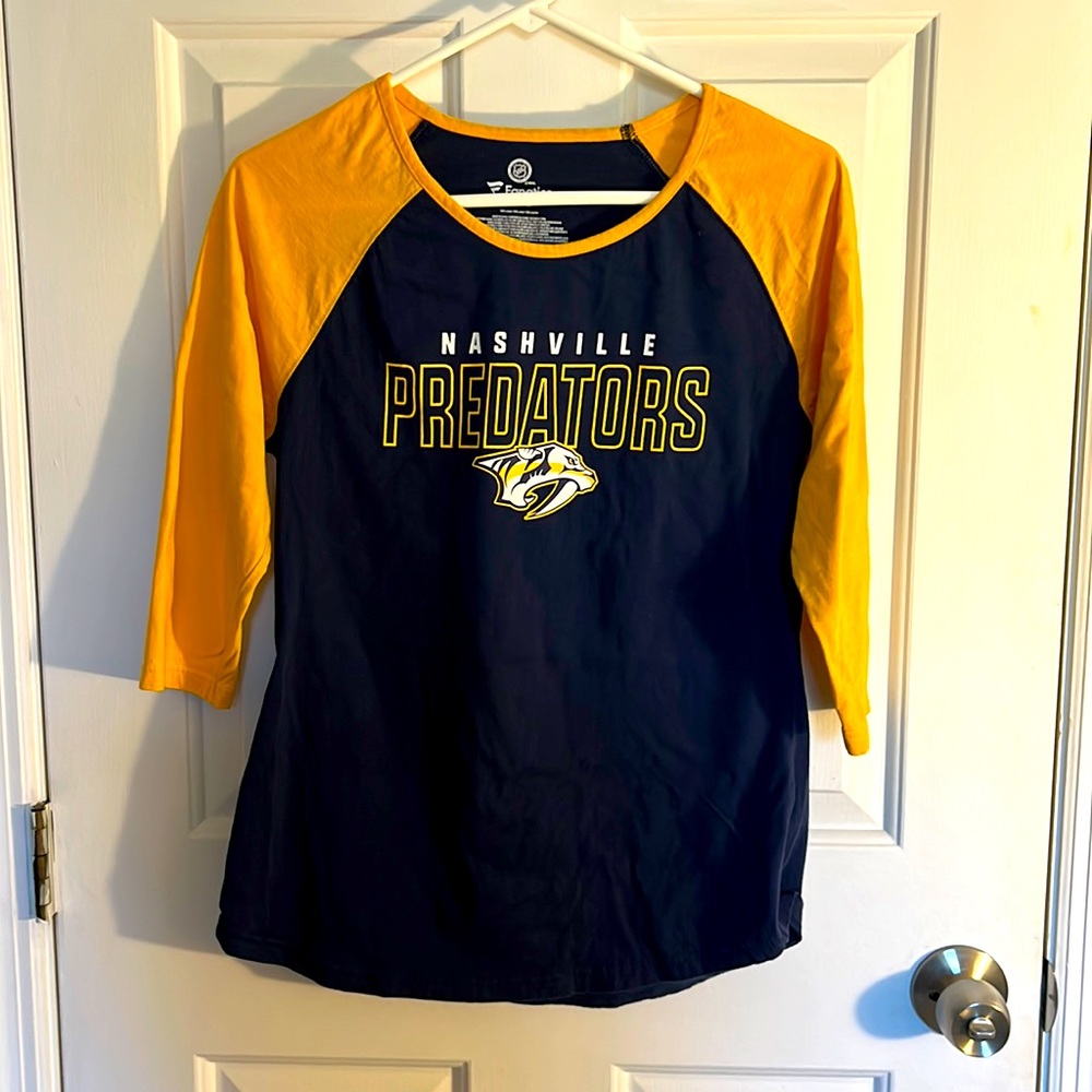 NWOT Nashville Predators 3/4 sleeve shirt (size M)
